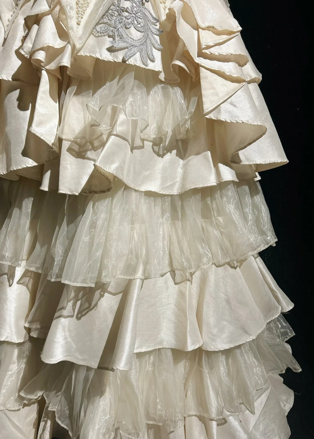 Robe de soirée longue, luxueuse et somptueuse, ornée de perles exquises (NV6576)