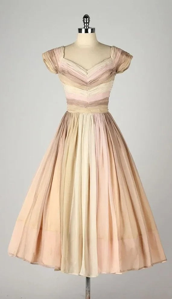 Robe courte et douce pour bal de fin d'année, robe d'anniversaire NV6469