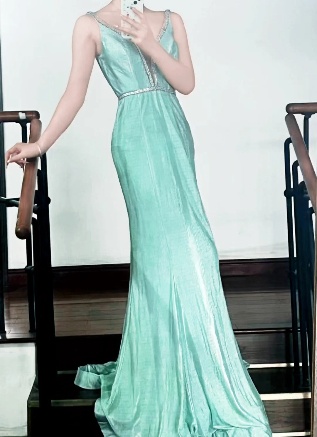 Mint Green Fashion Elegant V-neck Long Mermaid Slim Fishtail Skirt Satin Floor Length Train Ball Gown Evening Gown Party Dress Prom Dress nv3861