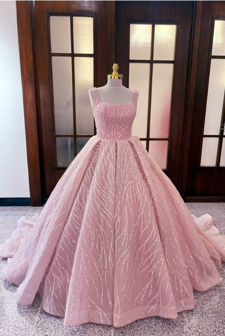 Robe de bal longue en tulle rose délicat ornée de perles NiceVestidos NV6126
