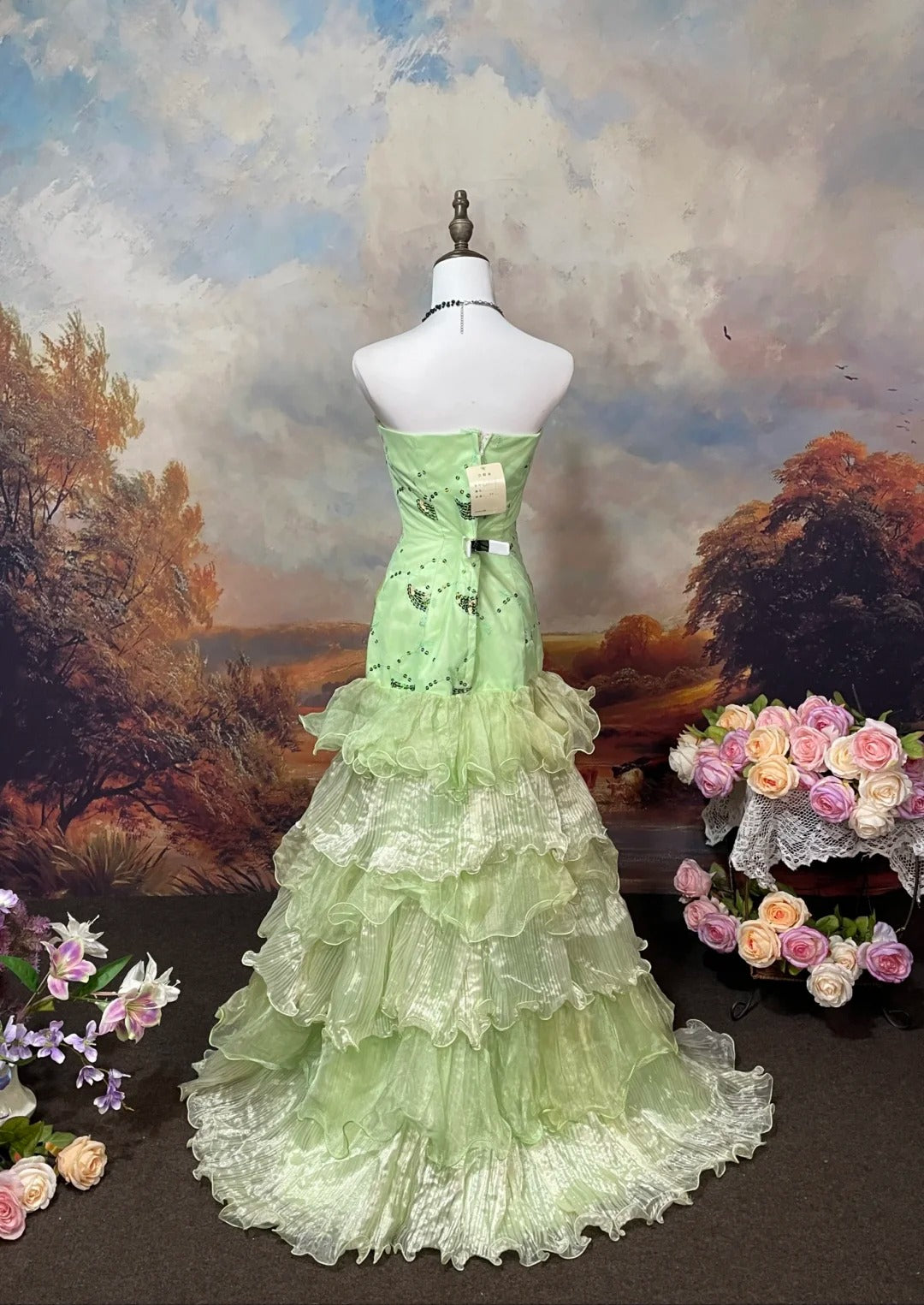 Green Elegant Vintage Fashion Exquisite Floral Beaded Long tulle Floor Length Ball Gown Evening Gown Prom Dress nv4081