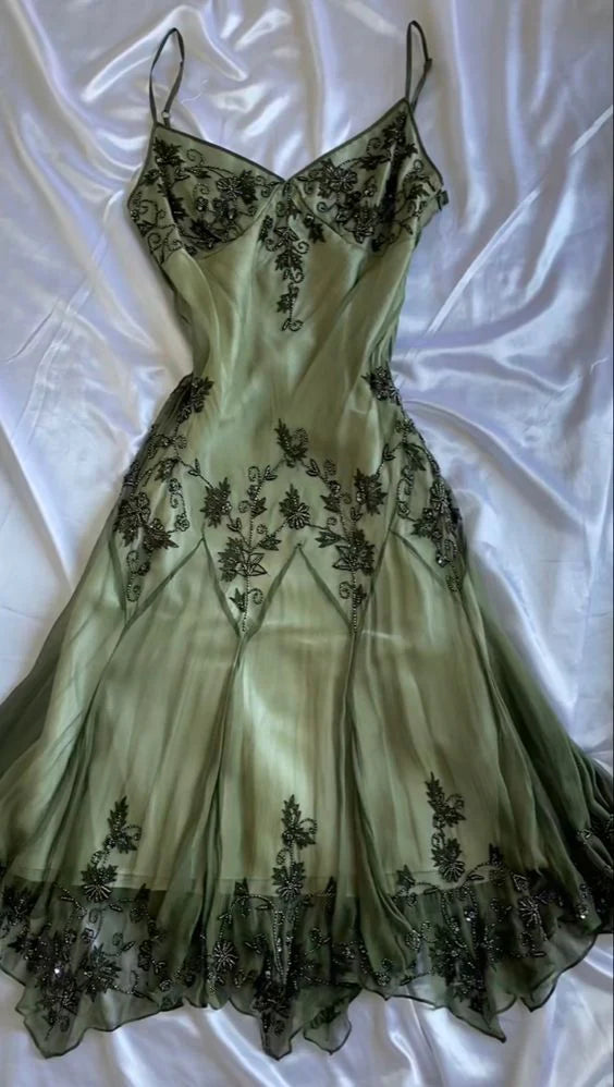 Green Vintage Fashion Spaghetti Straps Exquisite Beading V Neck Long Elegant Ball Gown Evening Dress Party Dress nv3552