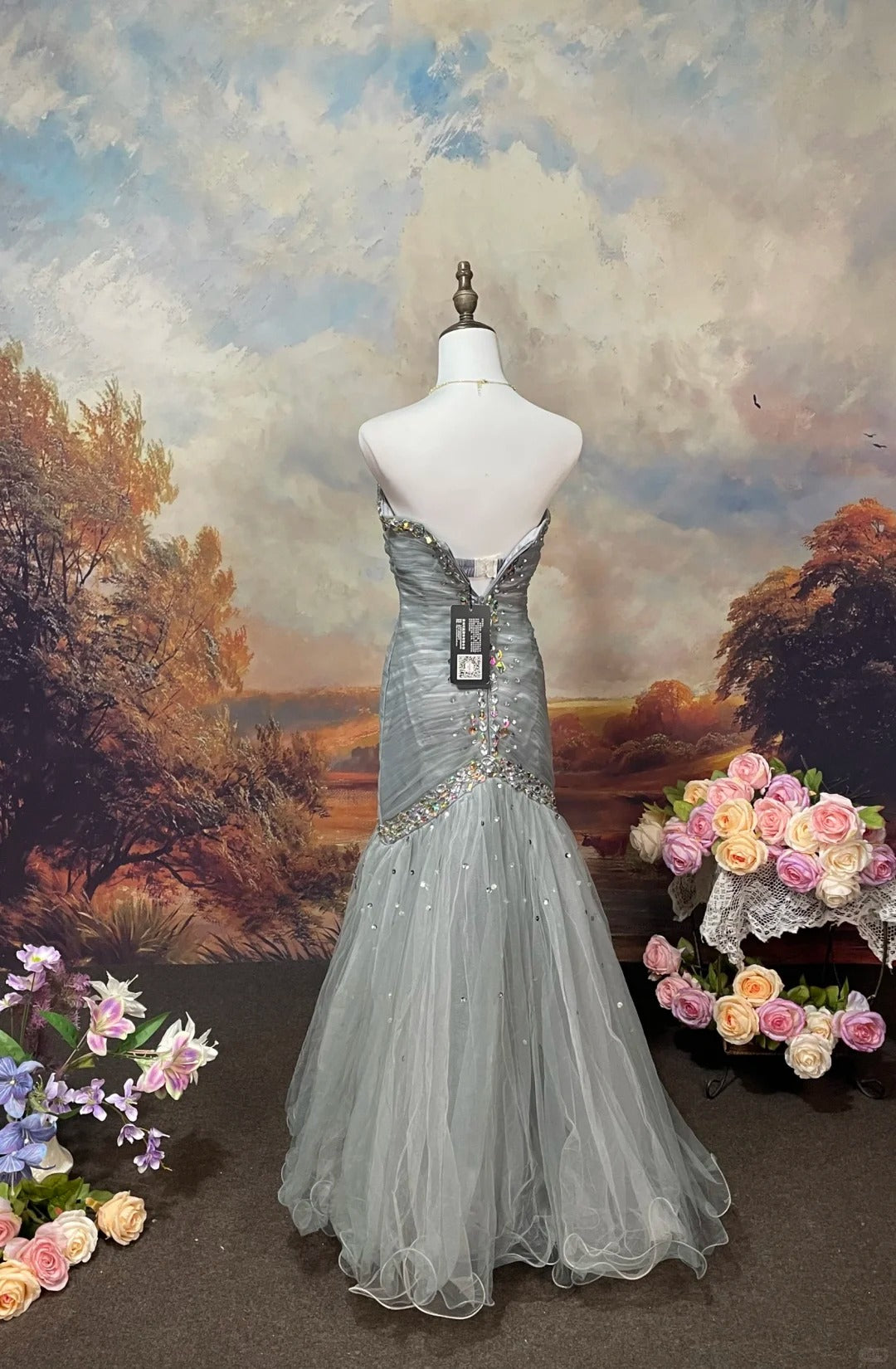 Silver Grey Vintage Elegant Exquisite Gem Beaded Long Tulle Ball Gown Evening Dress Prom Dress nv4079
