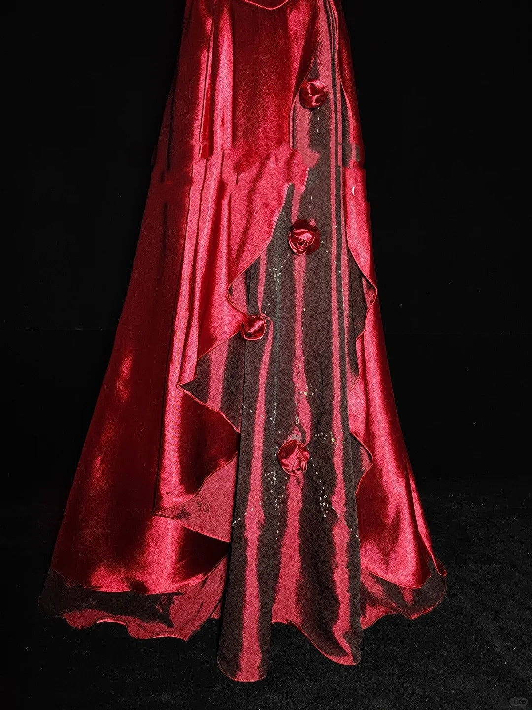 Red Gorgeous Vintage Elegant Delicate Floral Beaded Long Satin Prom Dress Evening Dress Party Dress Prom Dress nv3963