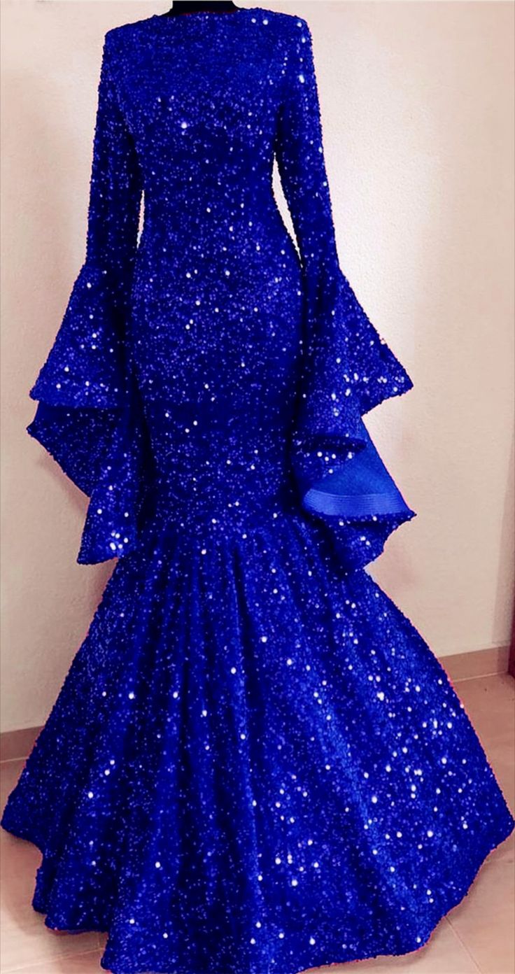 NiceVestidos - Robe longue à manches longues bleu roi à sequins, robe de bal bordeaux modeste NV6060