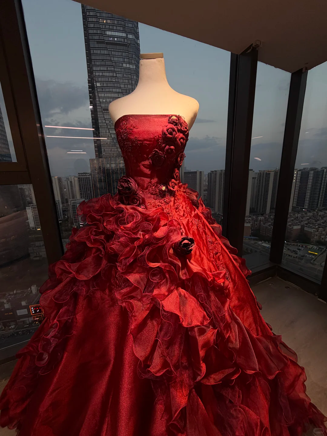 Strapless Burgundy Ball Gown Hand Beaded 3D Rose Ruffle Satin Tulle Prom Dress NV7040