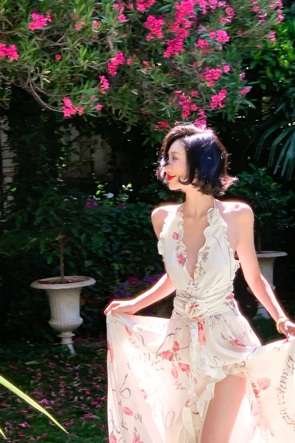 Robe longue dos nu imprimée roses de jardin français, style féerique NV6403
