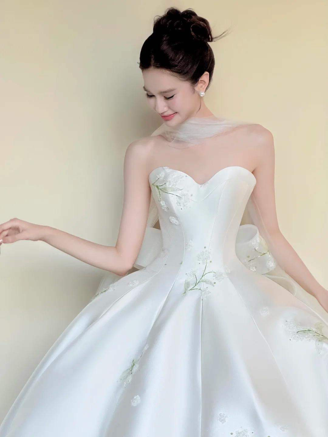 White Sweetheart Satin Ballgown Wedding Dress, Floral Embroidery Tulle Cape Bridal Gown NV7440