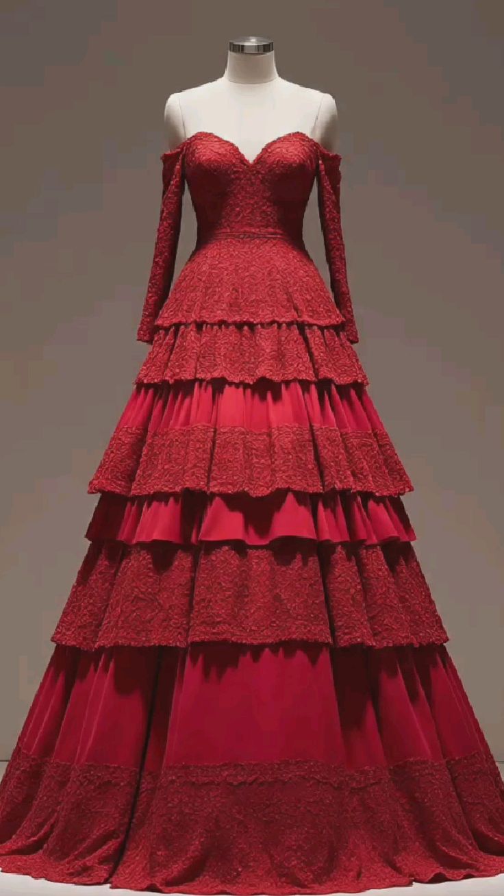 Robe longue à volants, épaules dénudées, manches longues et empiècements en dentelle et satin rouge NiceVestidos NV6165