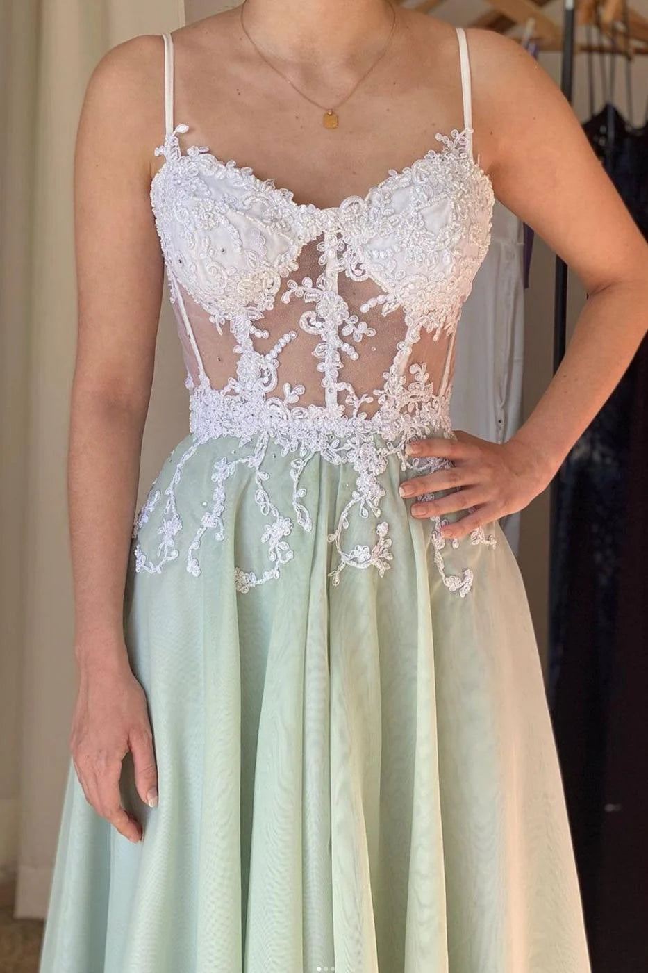 Green White Lace Elegant Long Tulle Ball Gown Evening Dress Party Dress nv4231