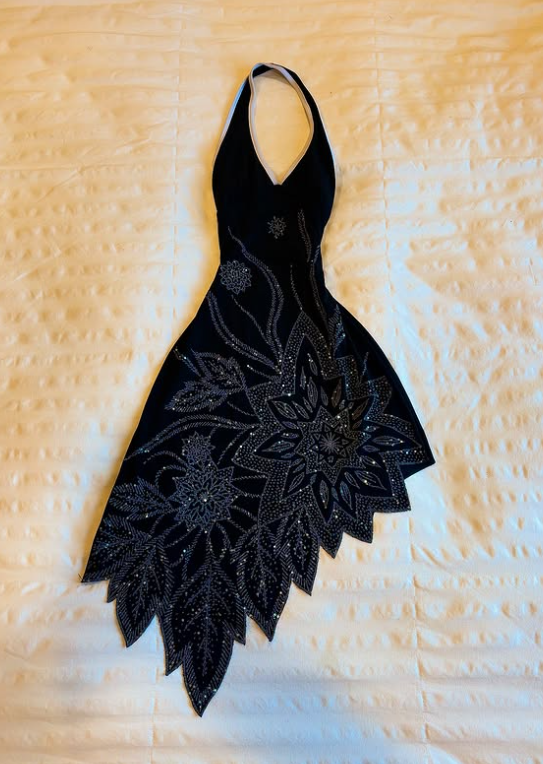 Black Gorgeous Floral Shiny Beaded Short Satin Homecoming Dress Birthday Dress nv4502