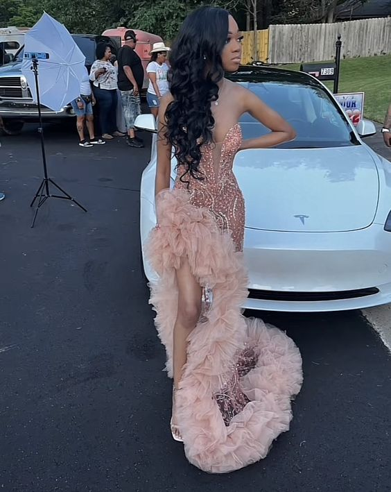 Robe de soirée rose à perles et paillettes fendues nv1122