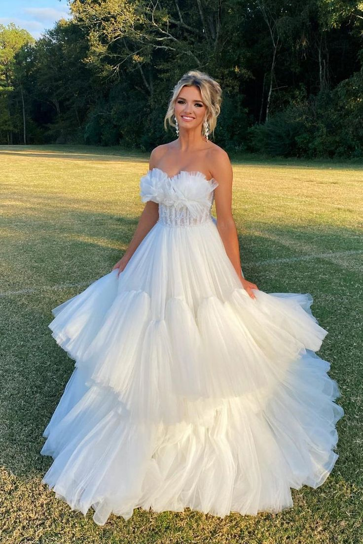 Ball Gown Sweetheart White Tulle Long Prom Dresses nv1274
