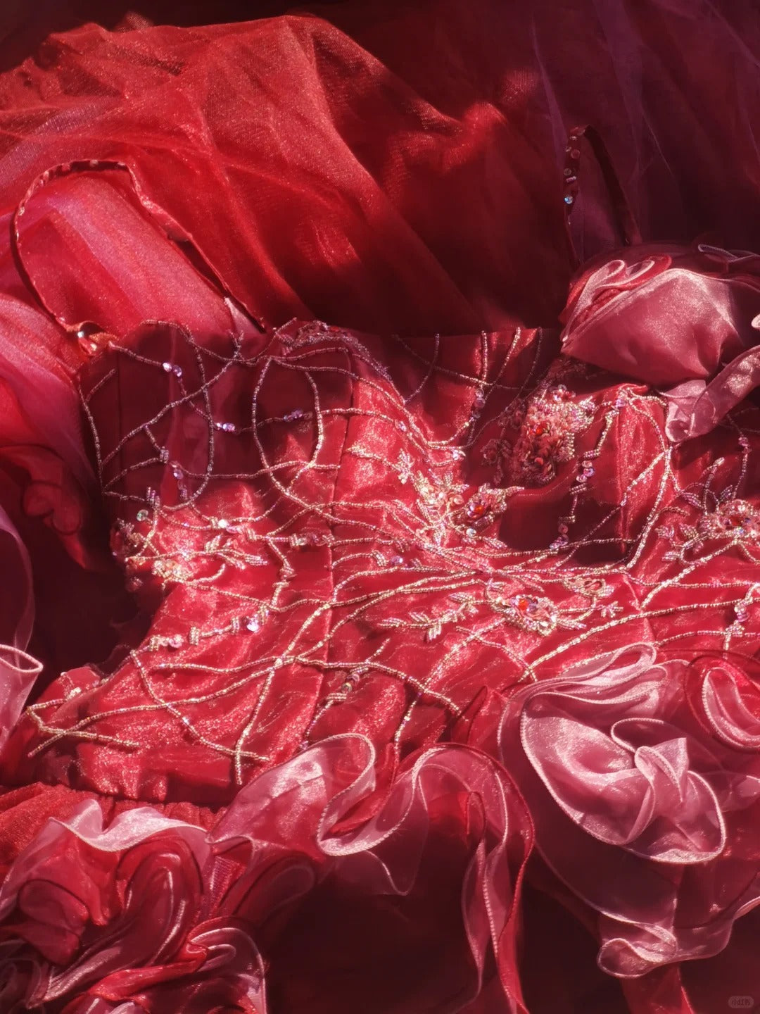 Red Gorgeous Delicate Elegant Floral Beaded Long Tulle Ball Gown Evening Gown Prom Dress nv3898