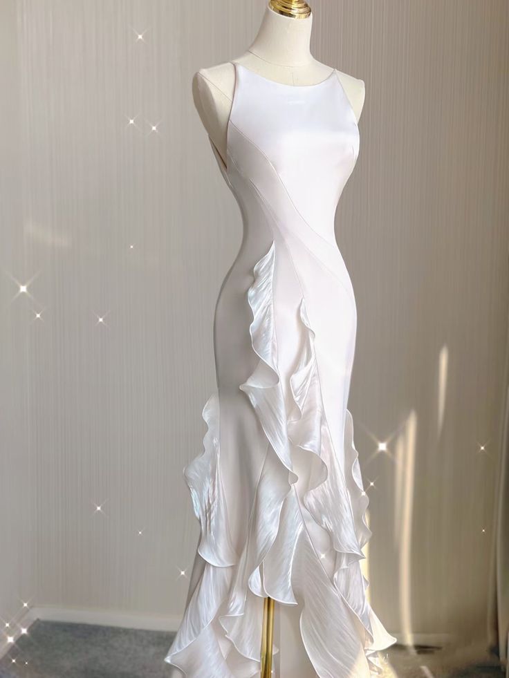 White Shiny Fashion Spaghetti Straps Long Satin Backless Long Ball Gown Evening Dress Party Dress nv3581