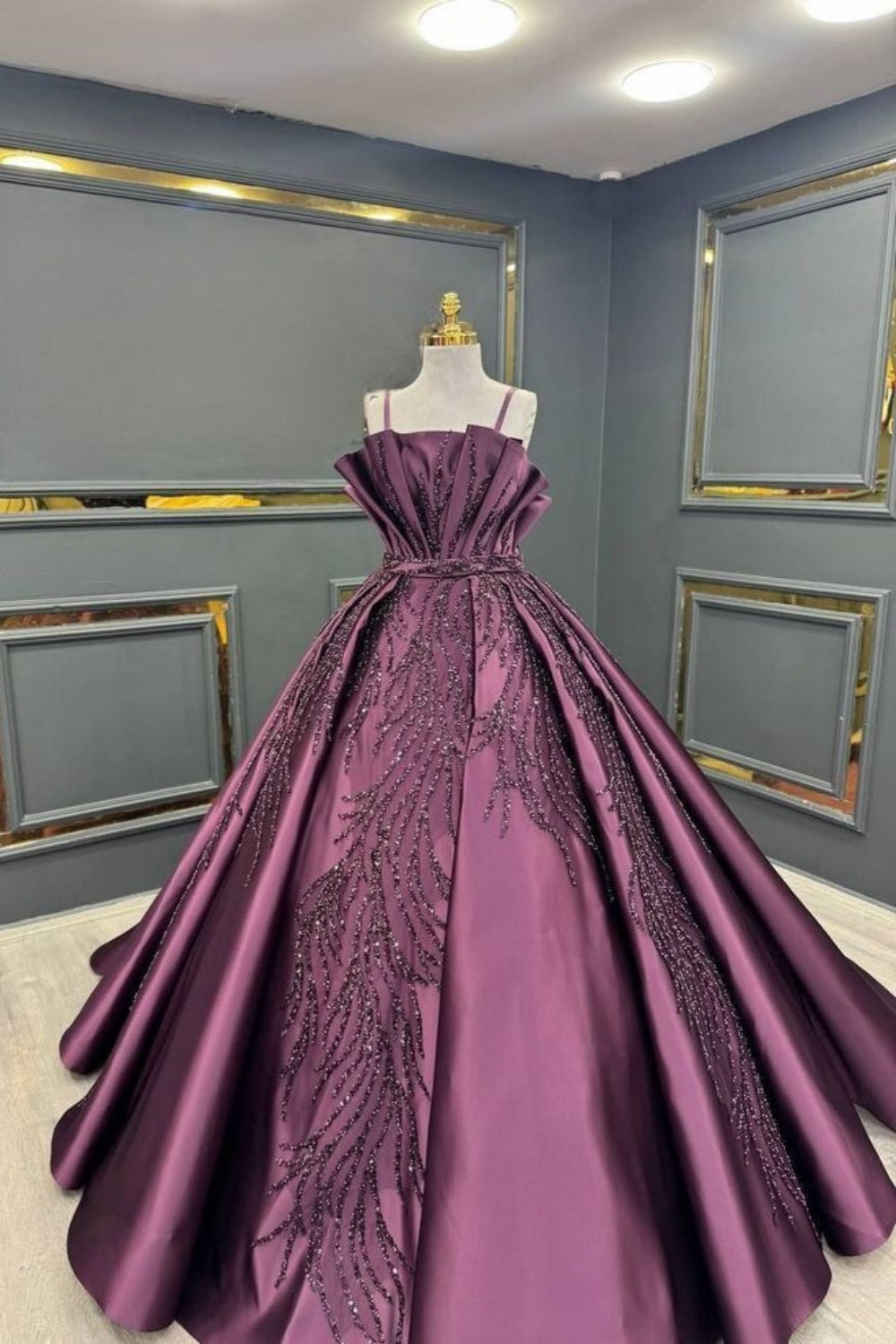 Robe de bal longue en satin violet perlé NiceVestidos NV6124