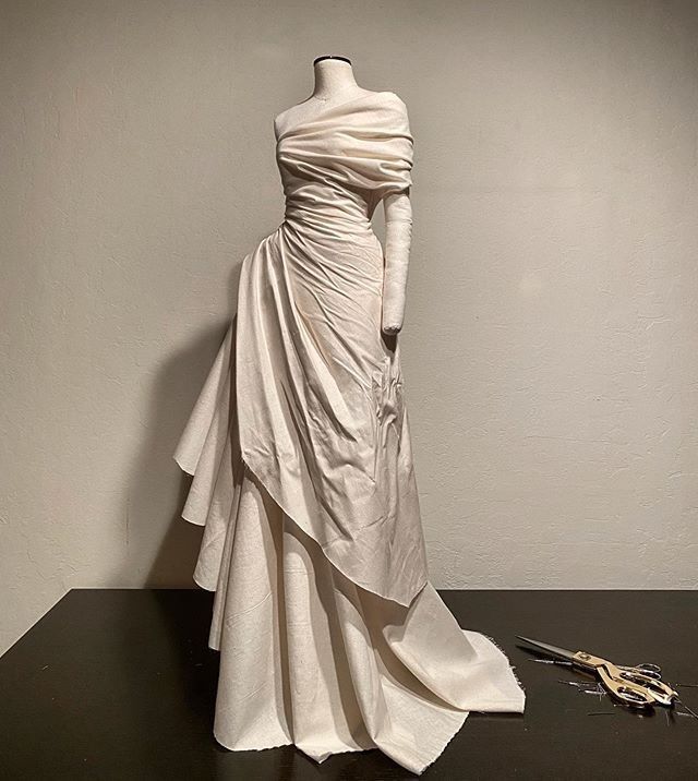 Robe de soirée longue à volants, élégante et unique, de style blanc, nv3435