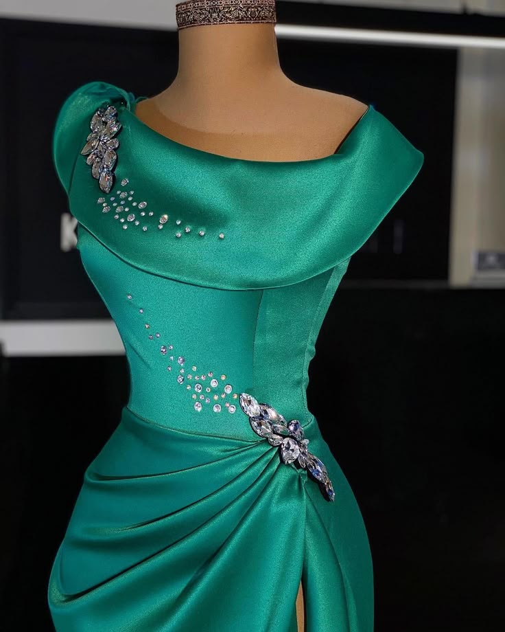 Green Gorgeous Fashionable Elegant Exquisite Baoshi Beaded Long Satin Floor Length Trailing Slit Sexy Prom Dress Evening Dress Birthday Party Dress Prom Dress nv3947