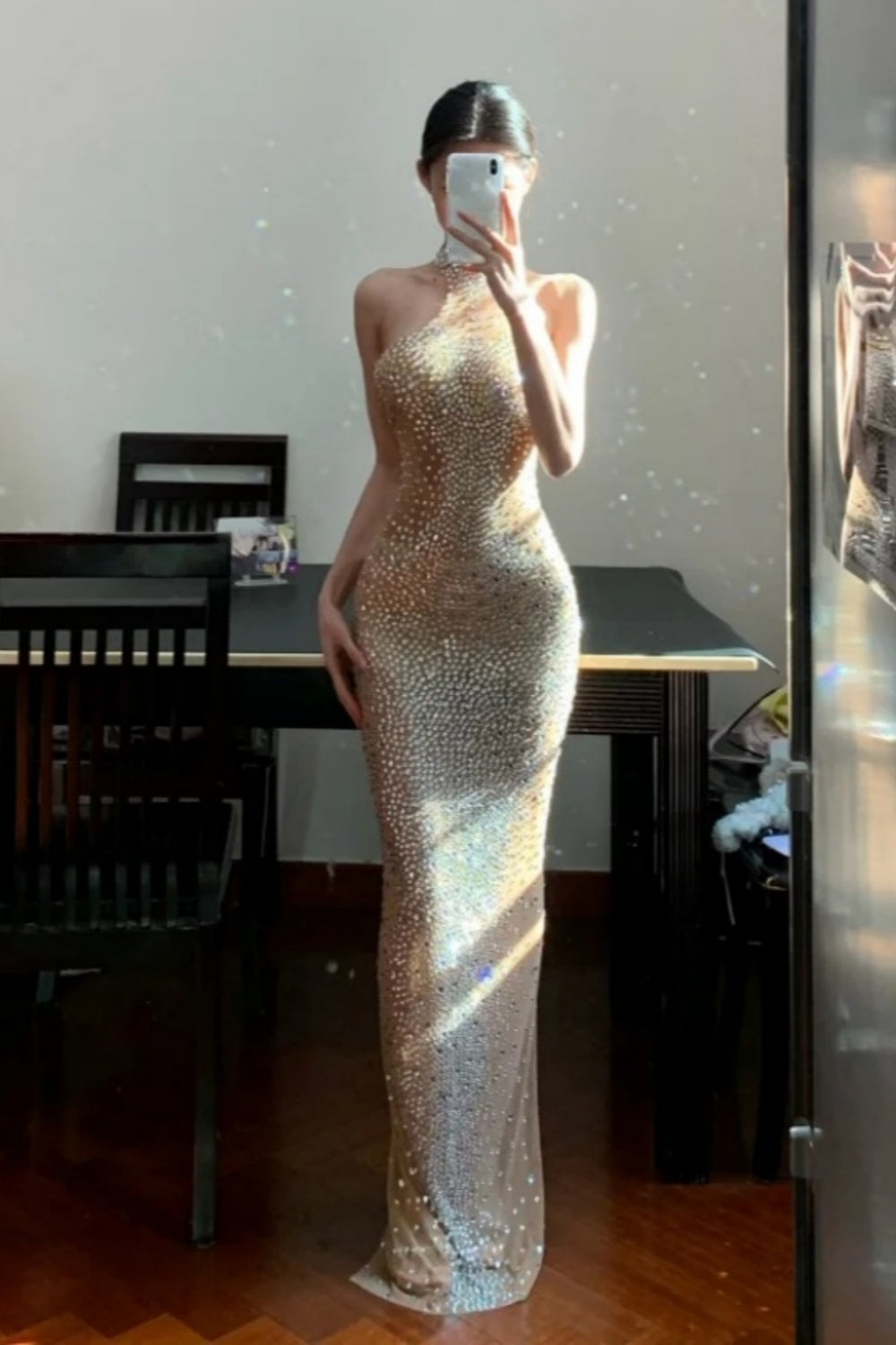 Robe de soirée longue à bretelles, brillante et élégante, coupe ajustée, modèle exclusif NV6590