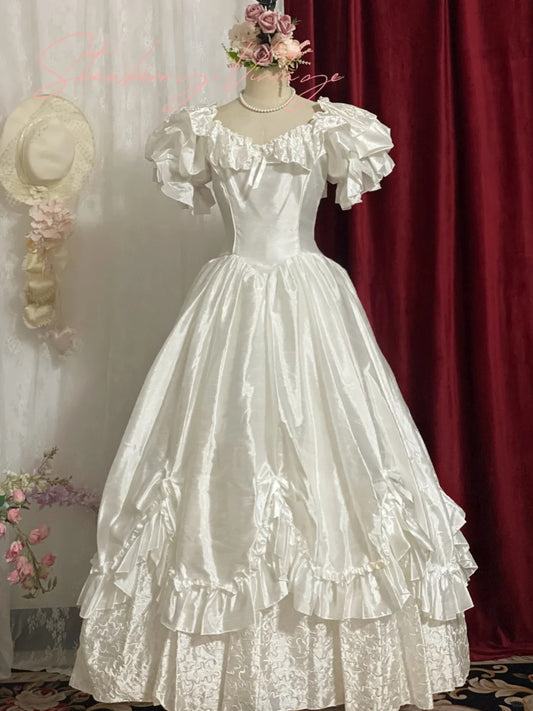 White elegant vintage wedding long ball gown princess. nv5080