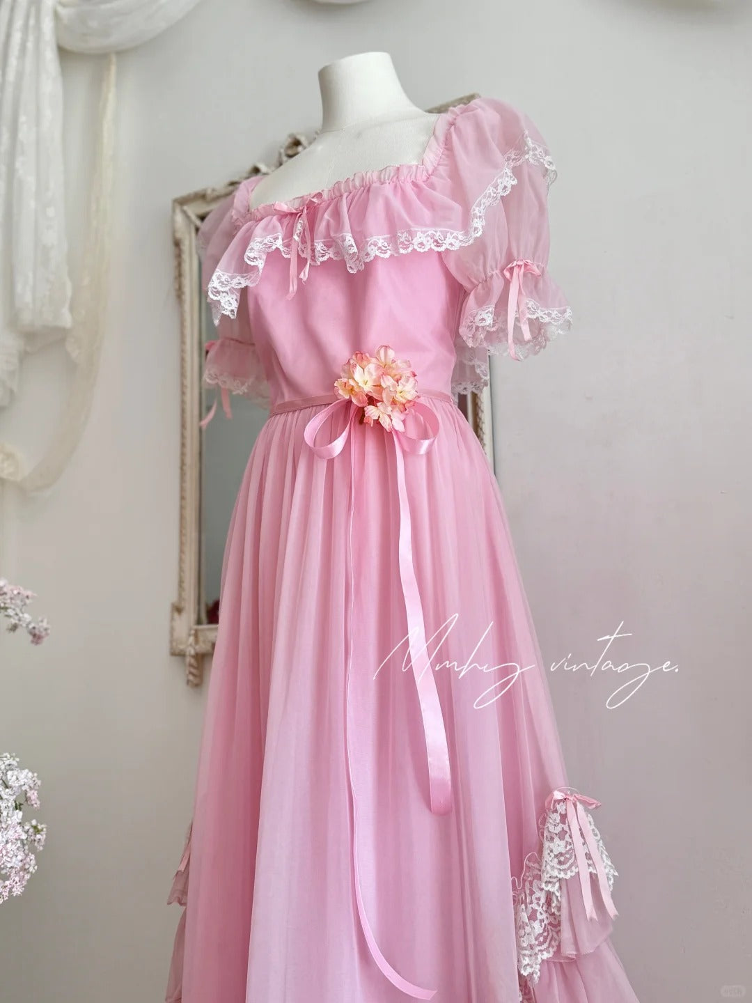 Pink Retro Sweet Cute Fashion Exquisite Lace Bow Puff Sleeve Ruffle Princess Dress Long Tulle Chiffon Ball Dress Evening Dress Birthday Adult Ceremony Party Dress nv4090