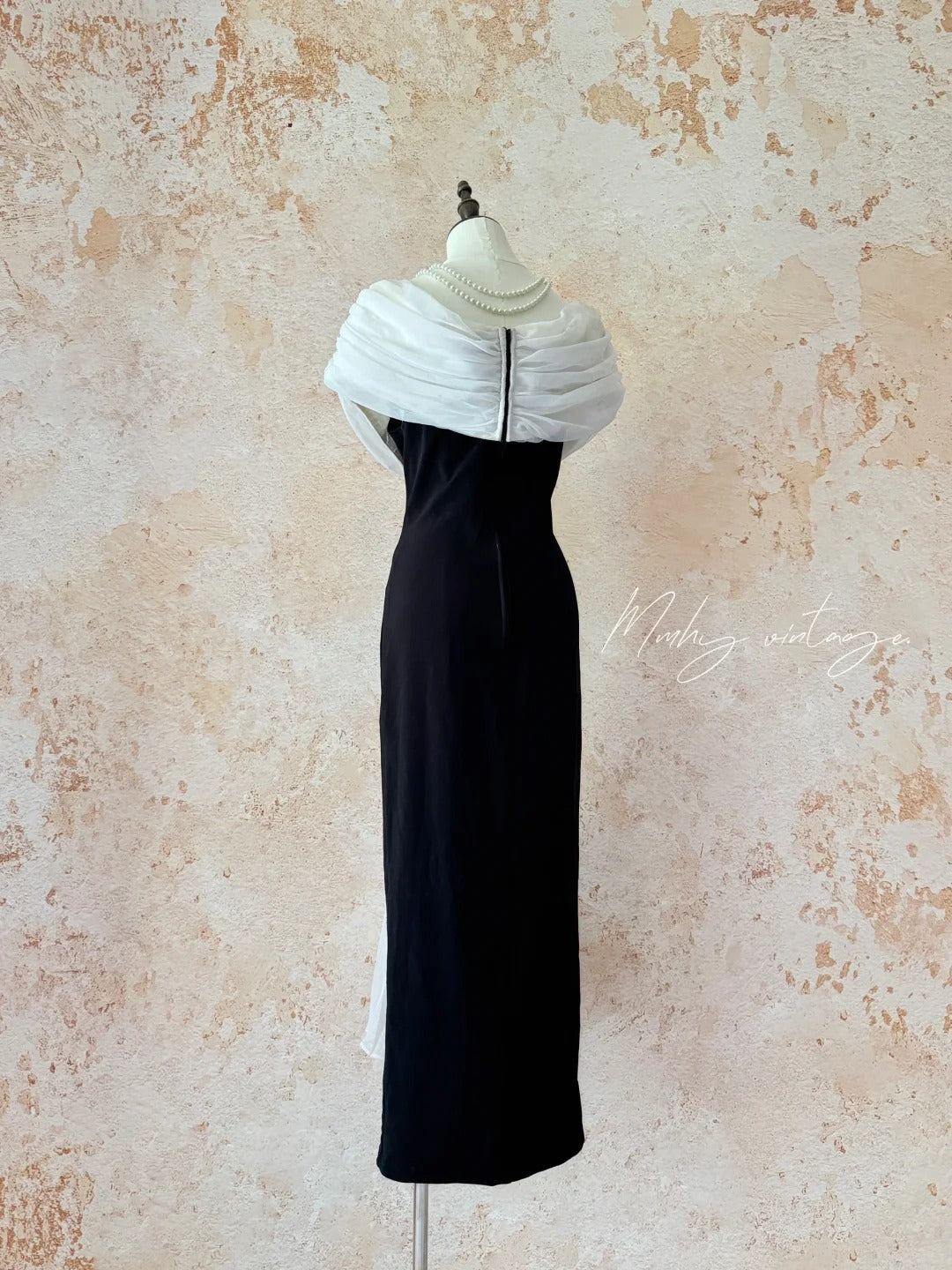 Black and white classic retro elegant Hepburn style with camellia on the waist long left lower skirt small slit slim fit satin tulle ball gown evening gown adult dress birthday gown ball gown nv4095