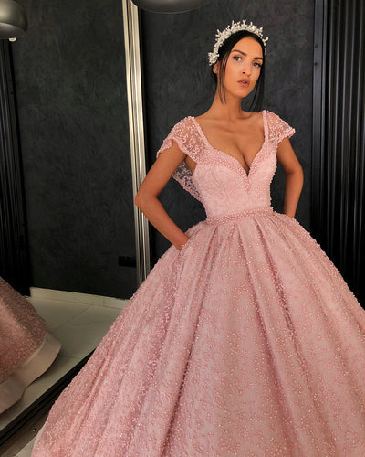 Robe de bal en organza à col en V et longueur au sol avec perles et fleurs au crochet nv33