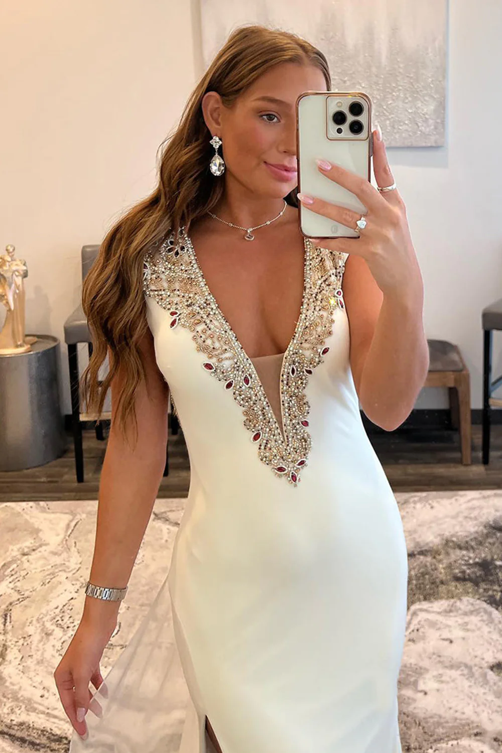 White Deep V-Neck Backless Prom Dress with Beading nv683