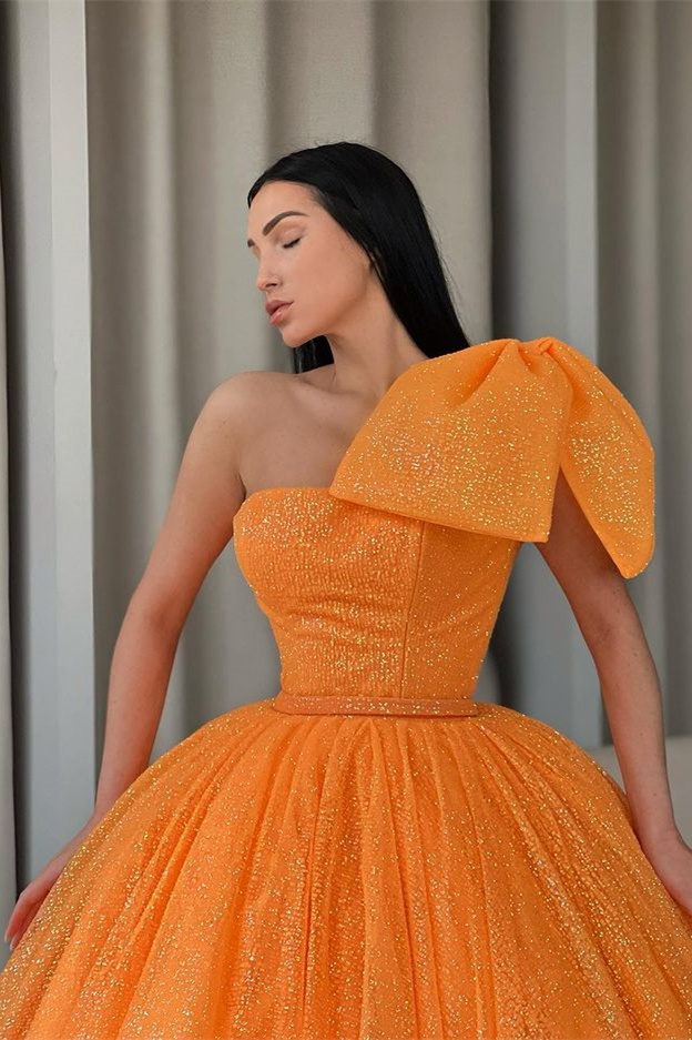 Robe de bal Bellasprom orange à paillettes avec nœud papillon et une épaule nv558