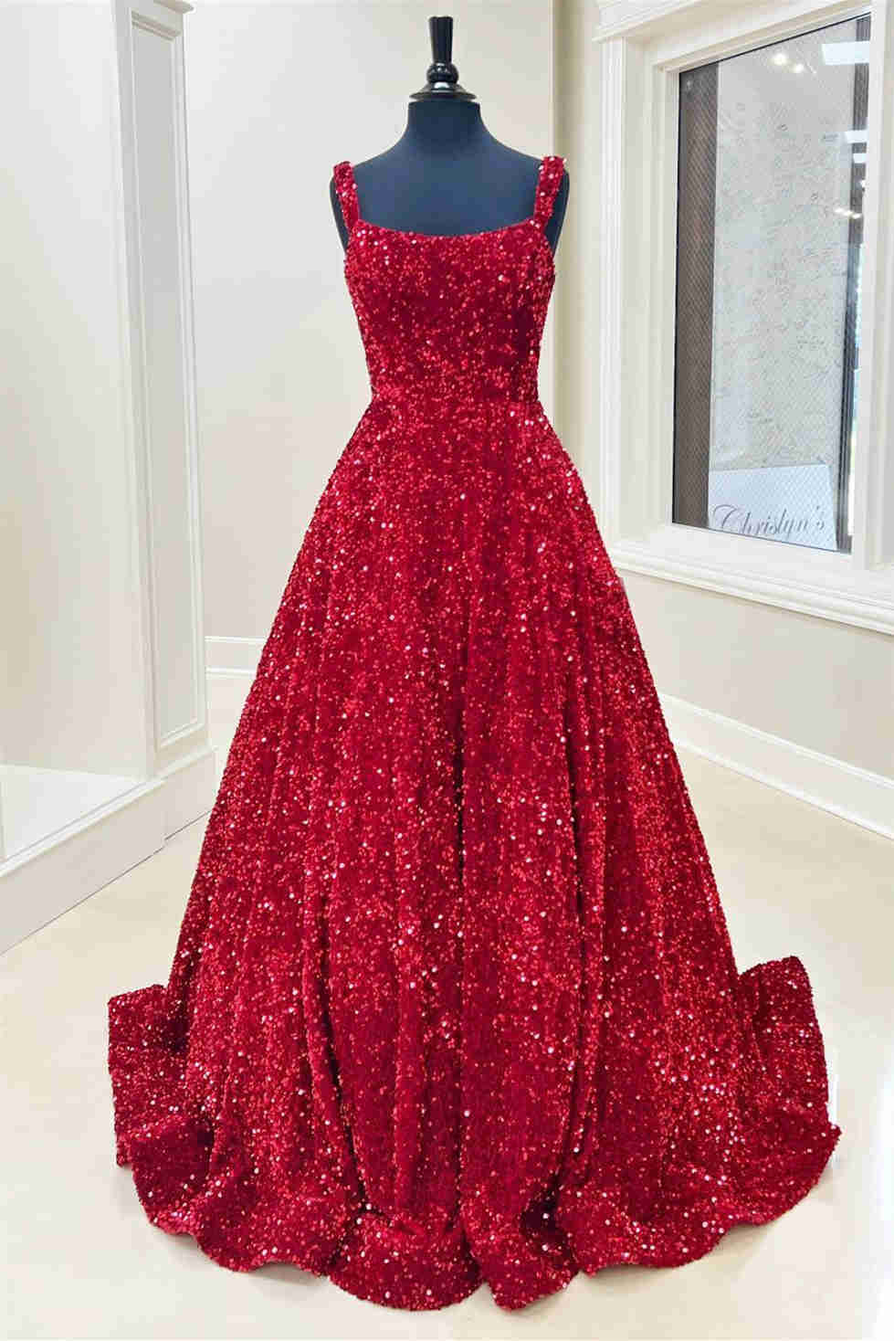 Robe de bal à bretelles et col carré en paillettes avec poches nv262