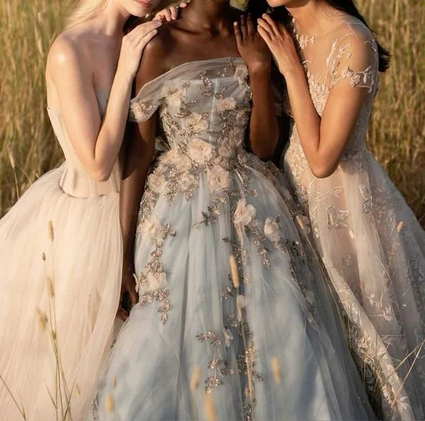 Robe de bal fleurie 3D à épaules dénudées Mist Blue Garden NV6565