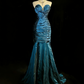 Robe sirène bleue bustier froncée avec reflets satinés et broche bijou NV6871