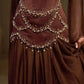 Robe de soirée rétro luxueuse en satin marron foncé, ornée de perles, col carré et manches longues - Robe élégante pour dîner et tapis rouge NV6381