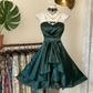 Robe bustier noire mini style Hepburn vintage - Ourlet à volants - Robe de soirée ravissante NV6756