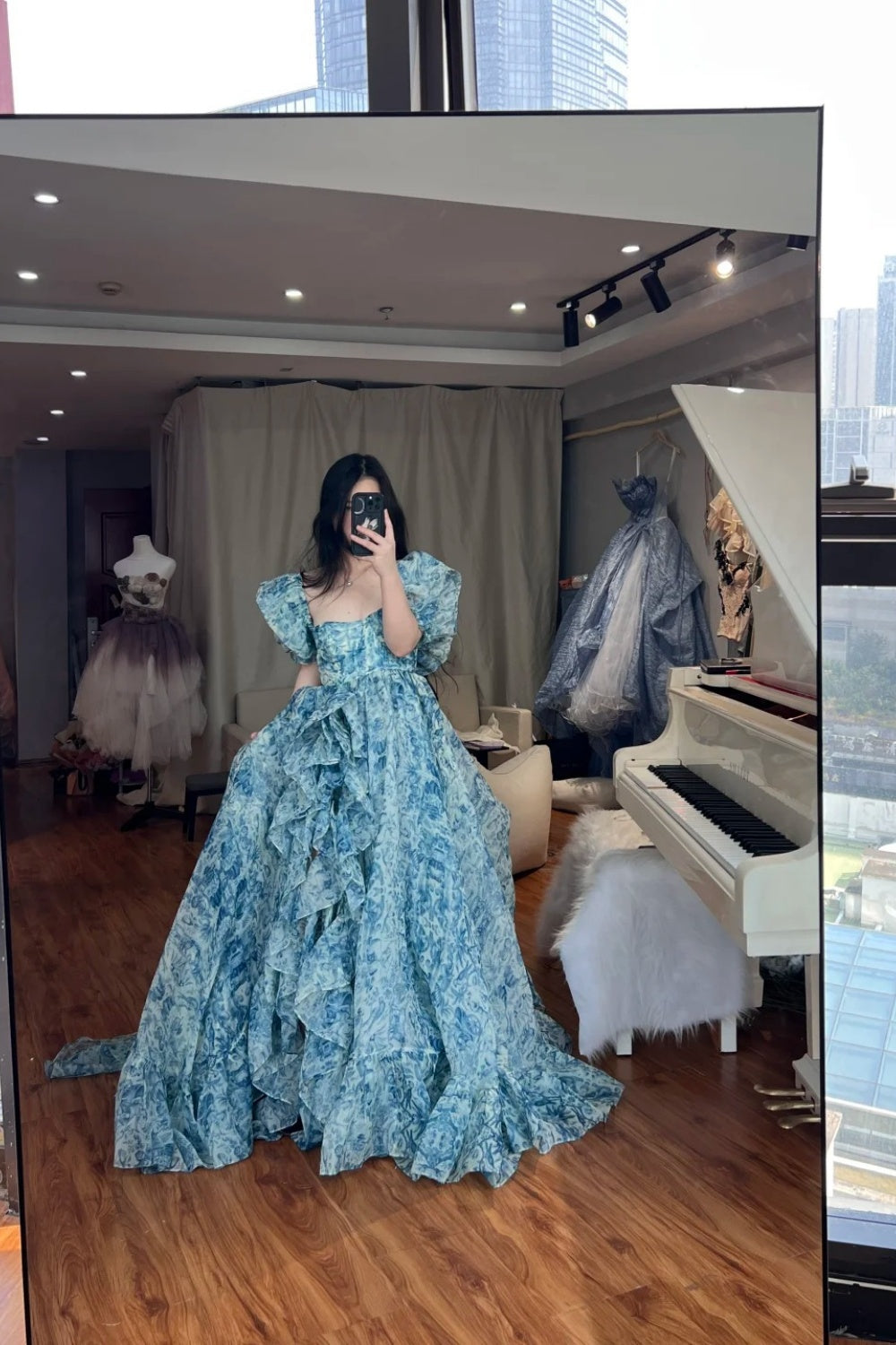 Robe longue en tulle bleu à fleurs NV6652