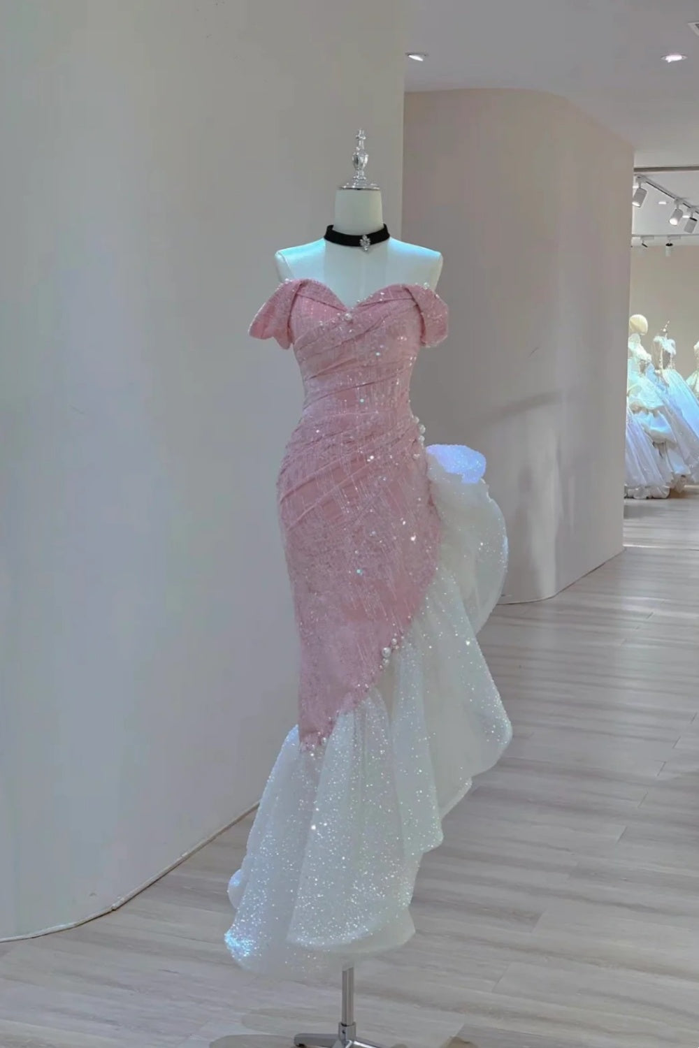 Robe longue haut de gamme tendance, taille et couleur personnalisables NV6487