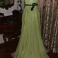 Robe de soirée vert avocat, dos nu, sans manches, traîne, décolleté plongeant en V, style luxueux moderne - Robe spectaculaire pour dîner et cocktail NV6367