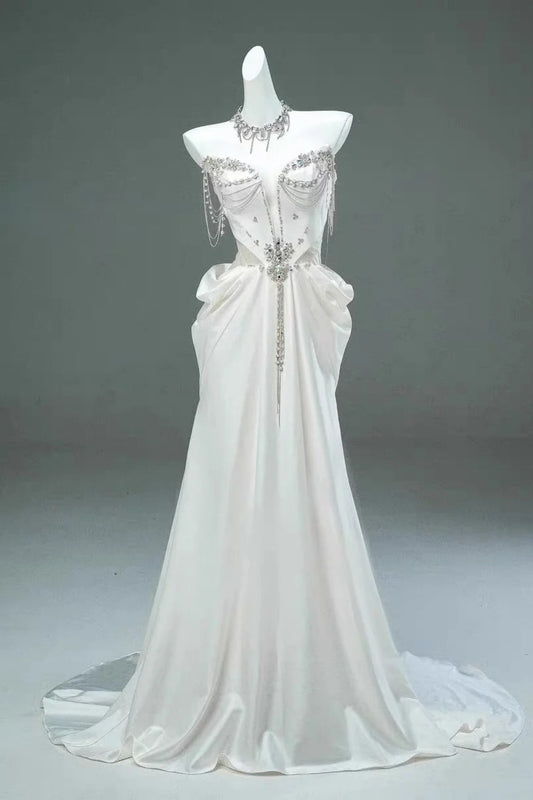 Robe de soirée longue et élégante, ornée de perles blanches exquises NV6617