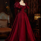 Robe de princesse rouge vampire traditionnelle rouge pour toast, longue robe de princesse en satin NV6534