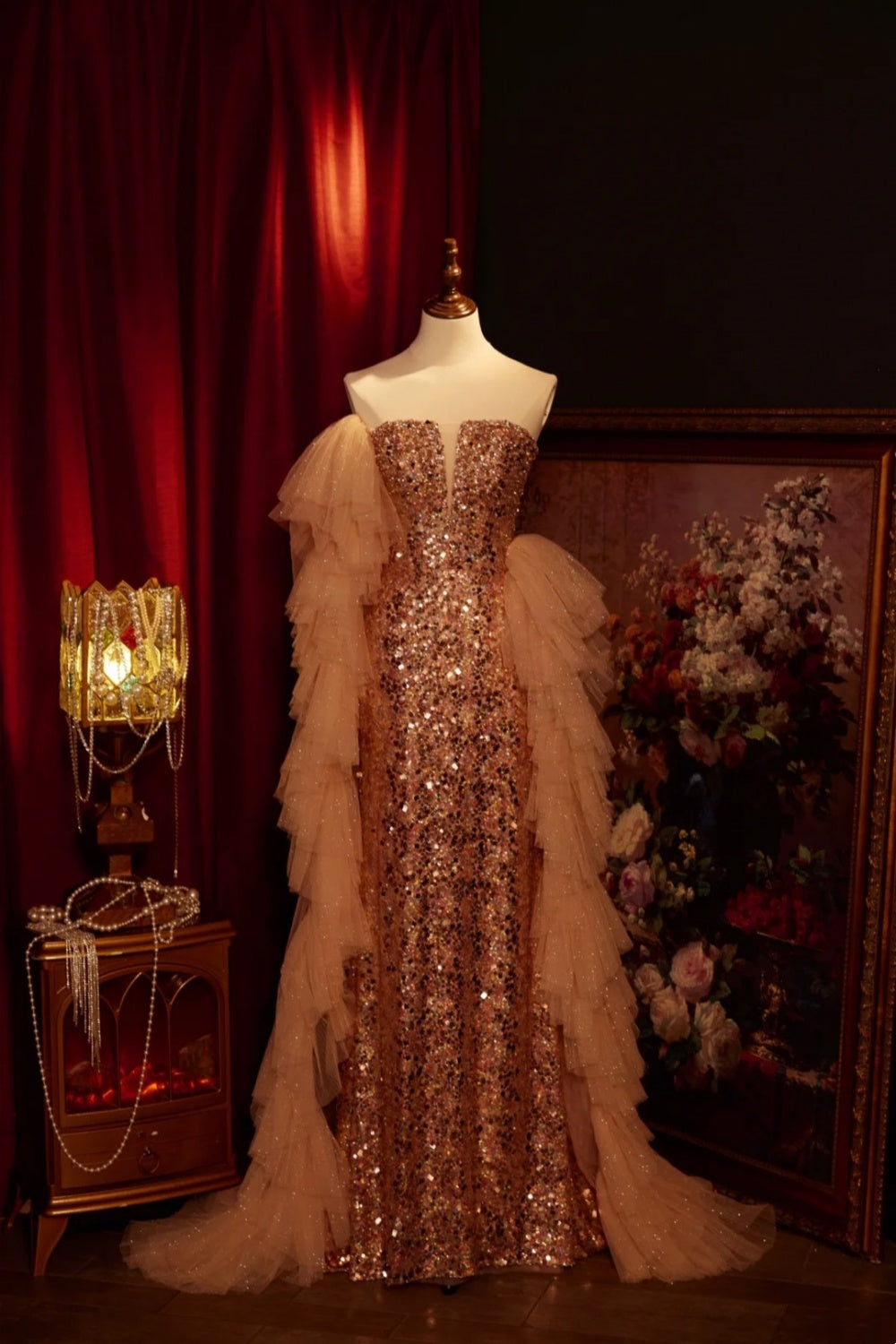 Robe longue de soirée dorée luxueuse, somptueuse et exquise NV6538