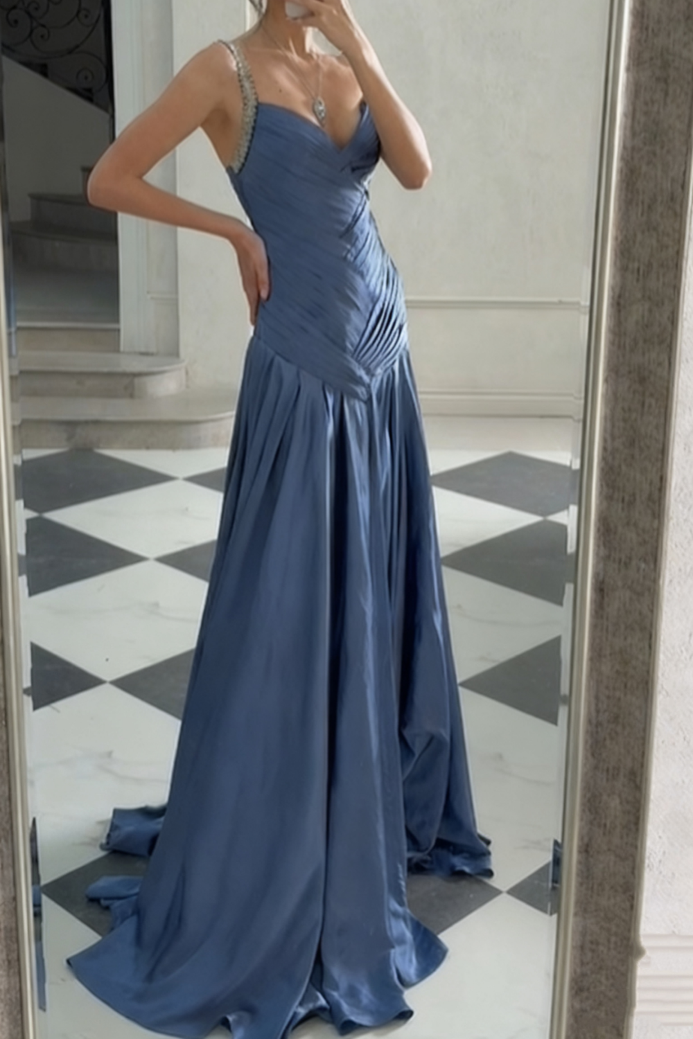 NiceVestidos - Robe de soirée longue en satin bleu NV5951