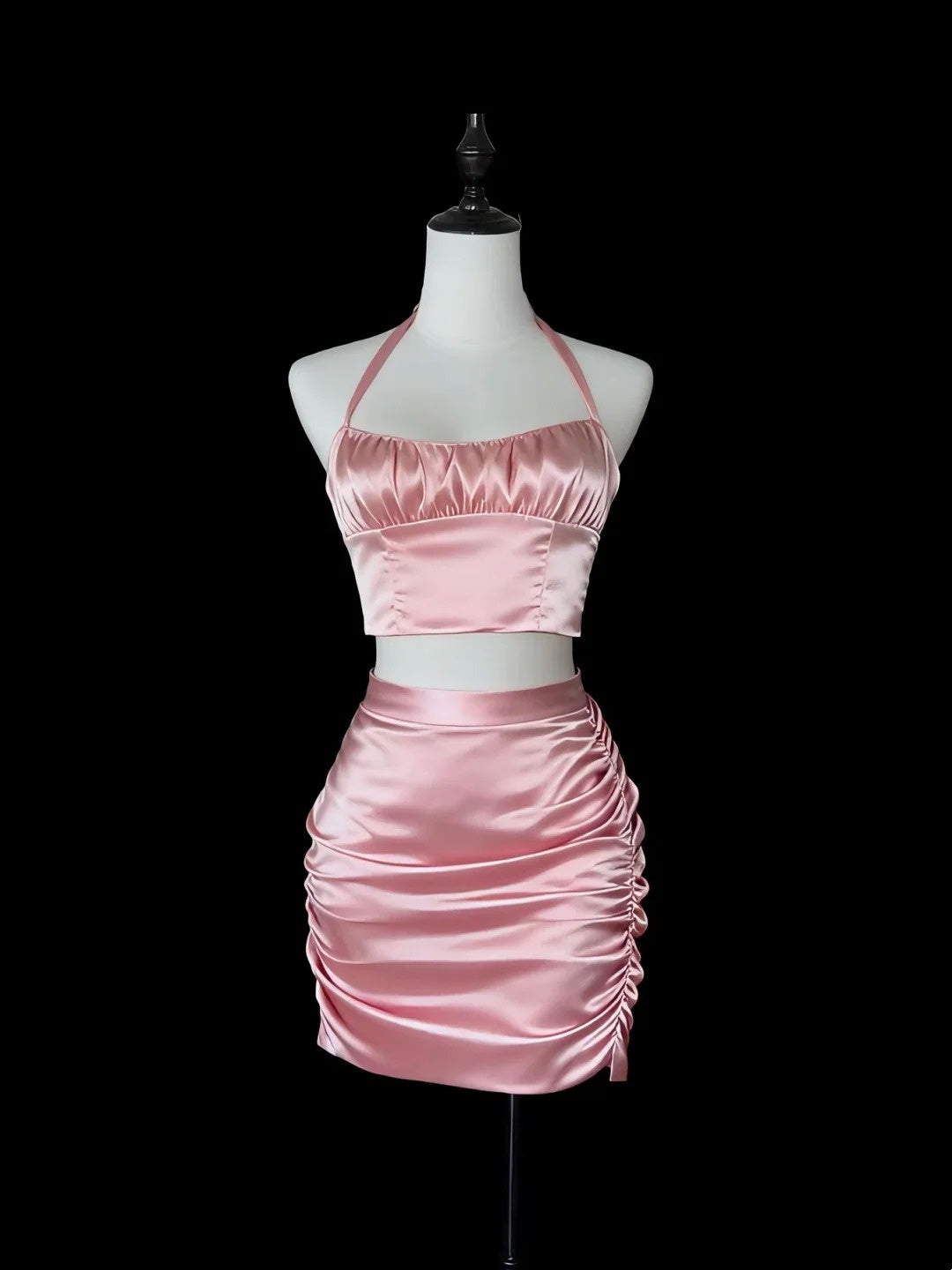 Robe courte en satin tendance pour anniversaire et bal de promo NV6597