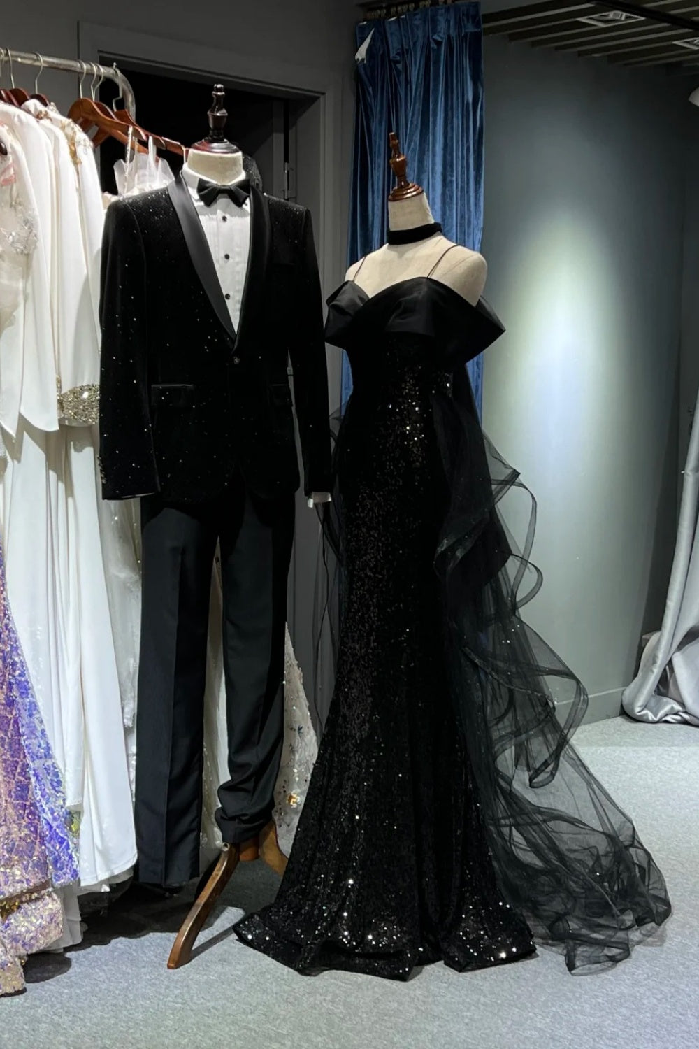 Robe de bal longue en tulle noir brillant NV6627