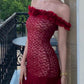 Robe courte bordeaux en dentelle à épaules dénudées : ourlet volanté, coupe moulante, style rétro français sexy NV6404