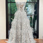 Robe de bal longue sans bretelles argentée à paillettes et diamants, style scintillant étoilé - Robe spectaculaire pour dîner et remise de prix NV6358