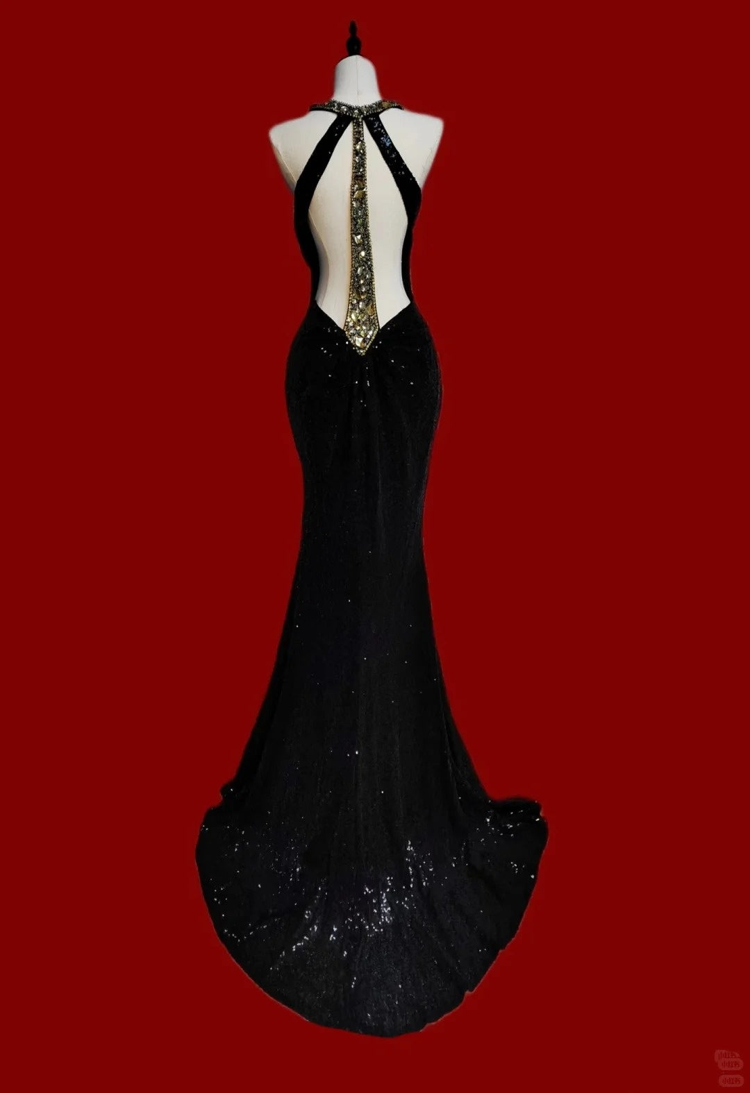 A gorgeous, sparkling, and elegant black mermaid long sequined prom dress for an evening gown. nv5223