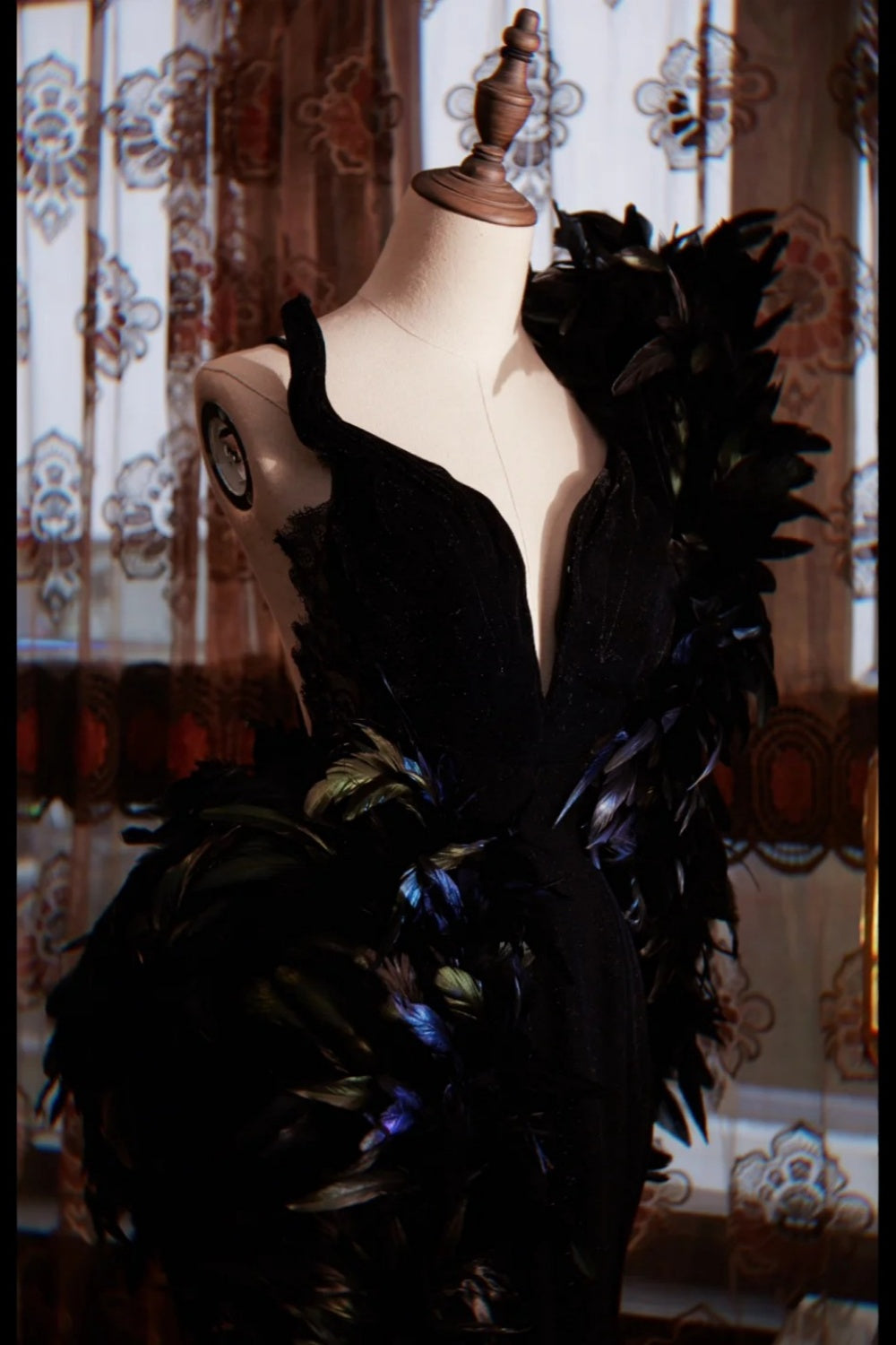 Robe de soirée longue et élégante noire NV6539