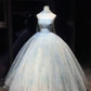 Robe de bal bustier bleu ciel ombré ornée de perles et châle en tulle, style féerique NV6868