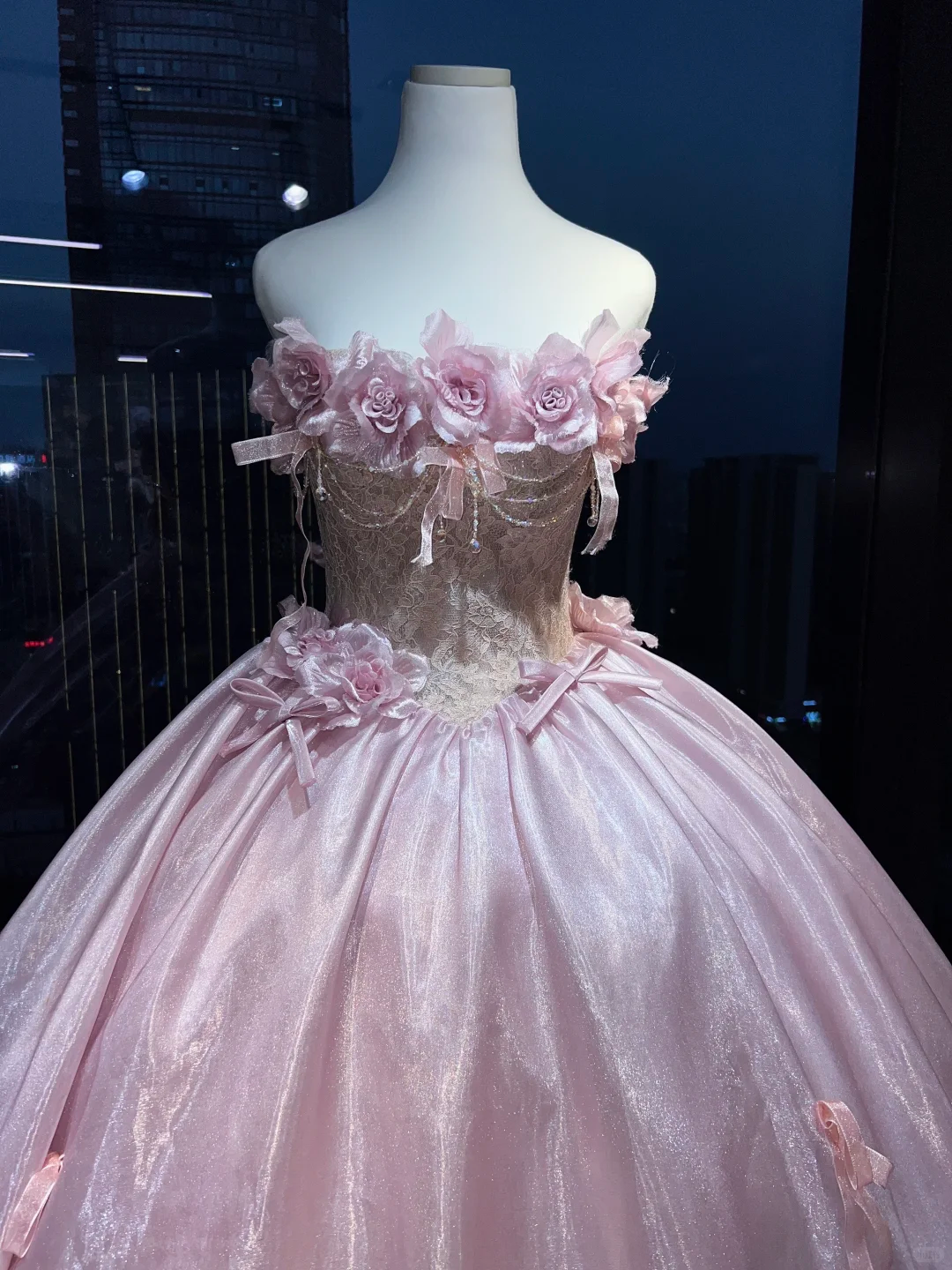 Light Pink Strapless Princess Evening Gown 3D Roses Lace Boned Shimmer Organza Big Ball Skirt Long Prom Dress  NV7021