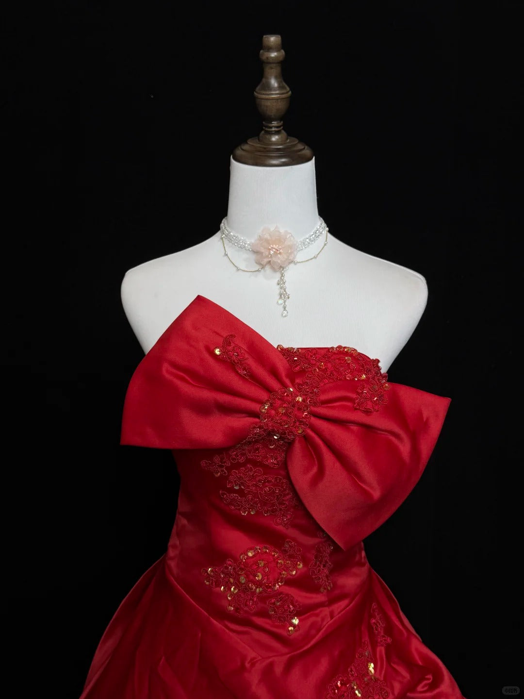 Red and gold exquisite beaded satin floor-length vintage long ball gown nv5148
